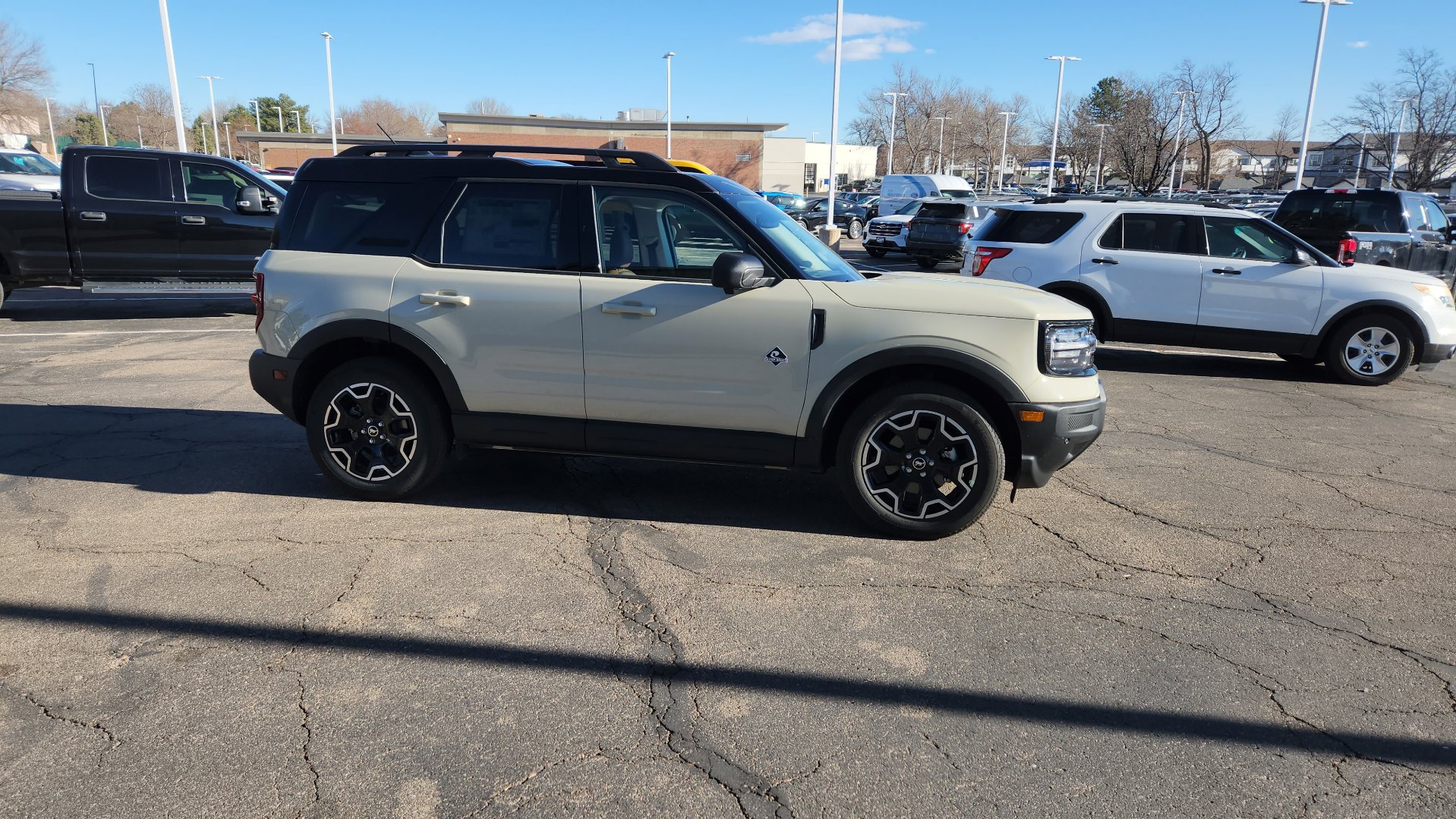 New 2025 Ford Bronco Sport Outer Banks w/ Outer Banks Tech Package+ AWD/4WD image 16