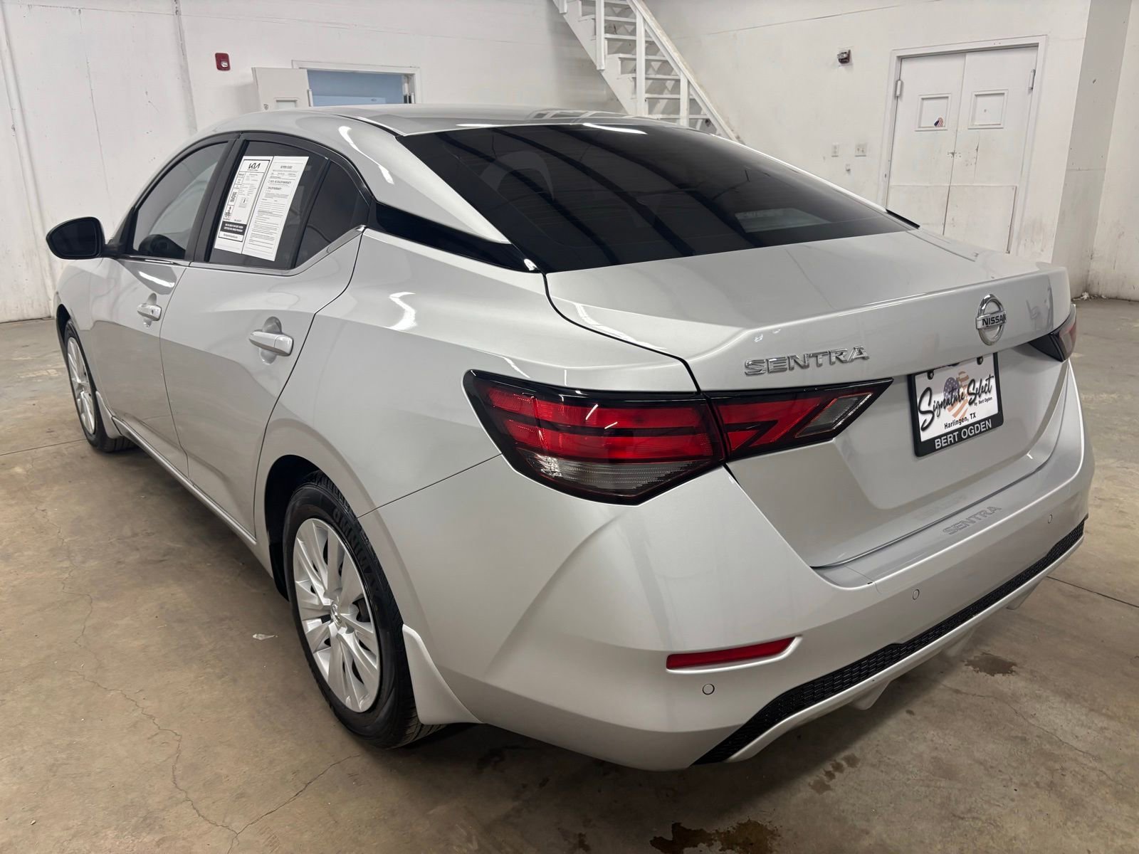 Used 2023 Nissan Sentra S FWD image 5