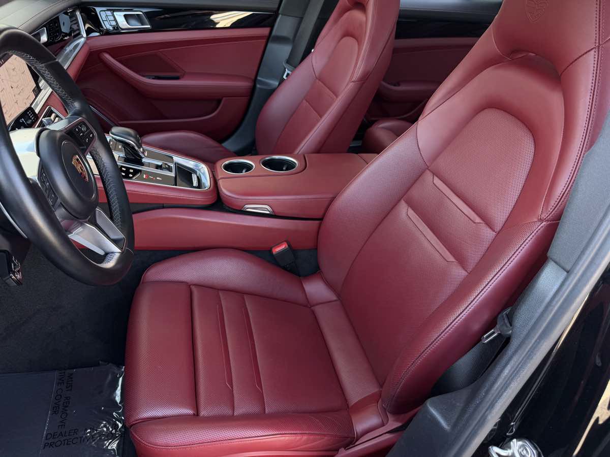 Used 2018 Porsche Panamera image 18