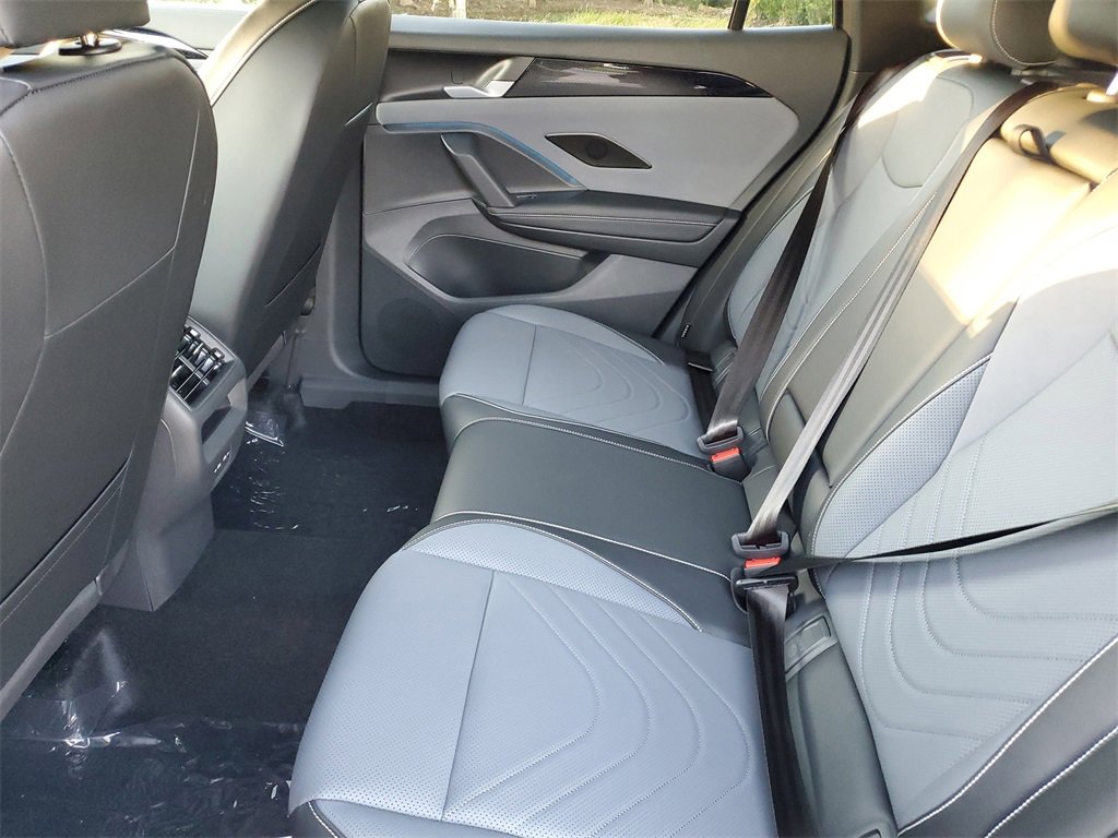 New 2026 Volkswagen Tiguan SE R-Line image 11