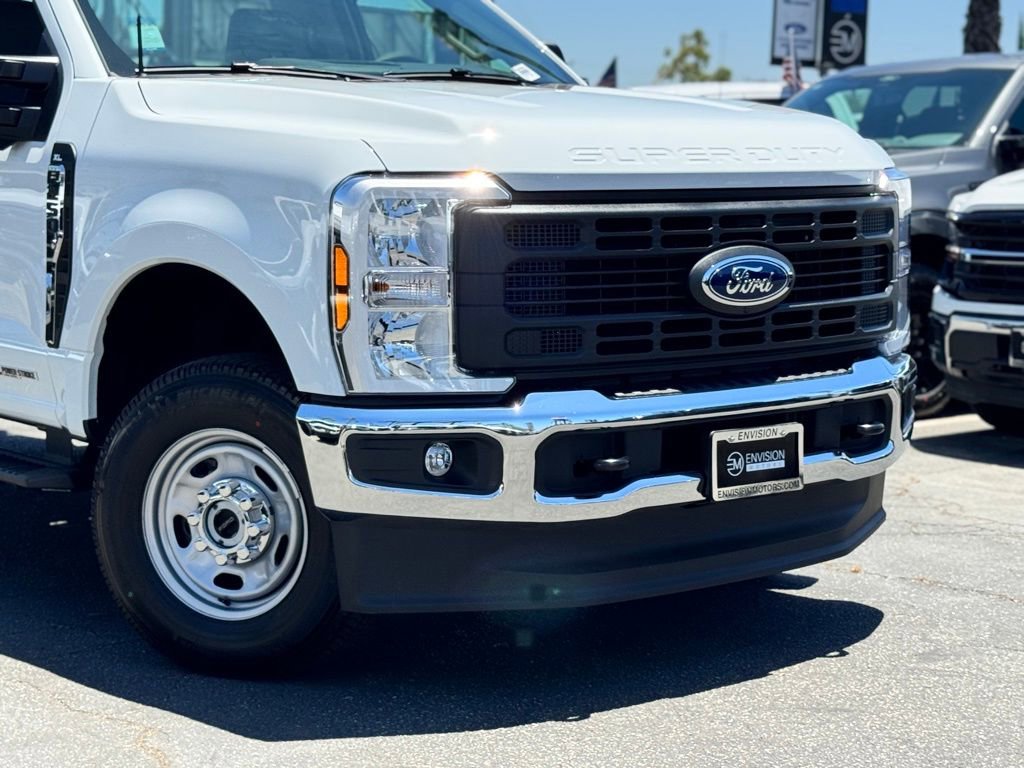 New 2025 Ford F250 XL w/ 360-Degree Camera Package AWD/4WD image 4