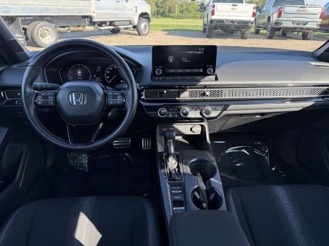 Used 2025 Honda Civic Sport image 13