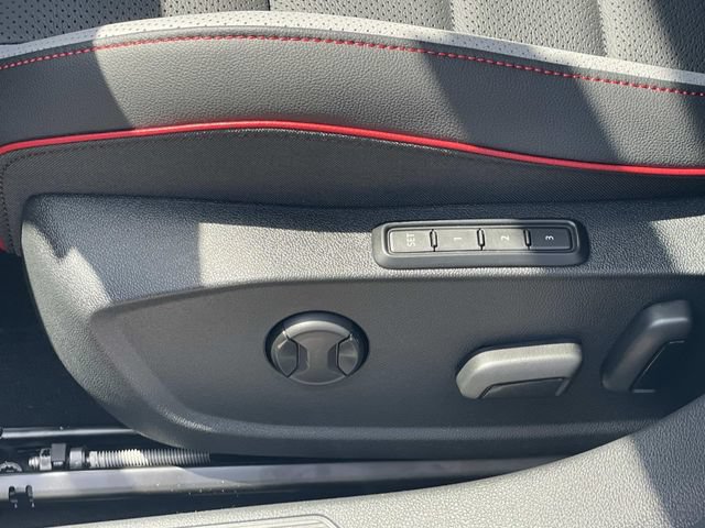 New 2026 Volkswagen GTI SE FWD image 20