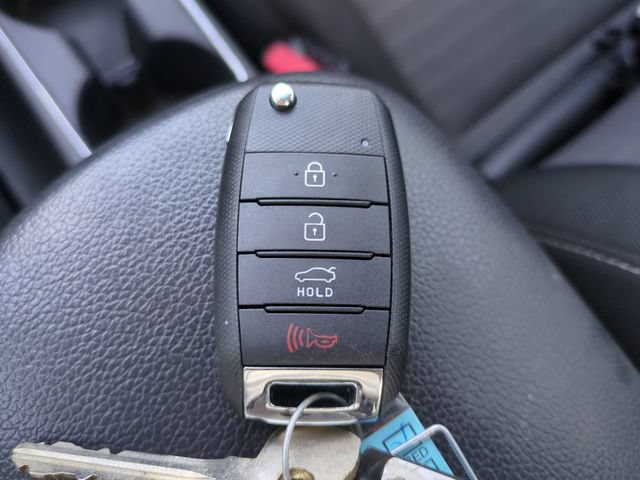 Used 2017 Kia Forte S FWD image 32