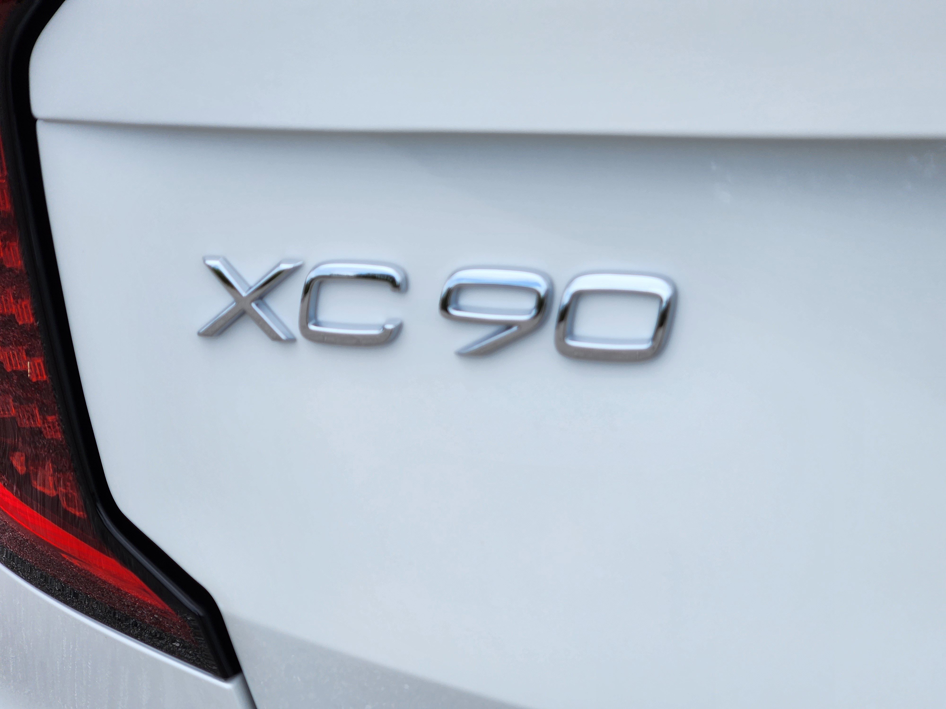 New 2025 Volvo XC90 T8 Plus w/ Protection Package image 11