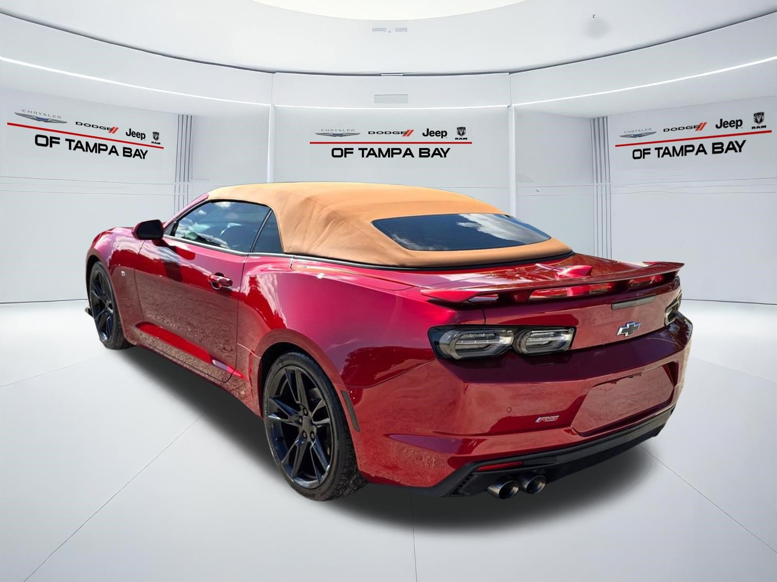 Used 2019 Chevrolet Camaro LT RWD image 4
