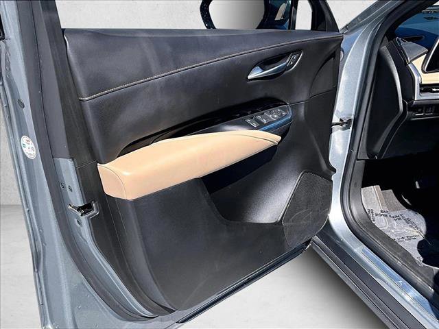 Used 2024 Cadillac XT4 Luxury w/ Cold Weather Package image 18