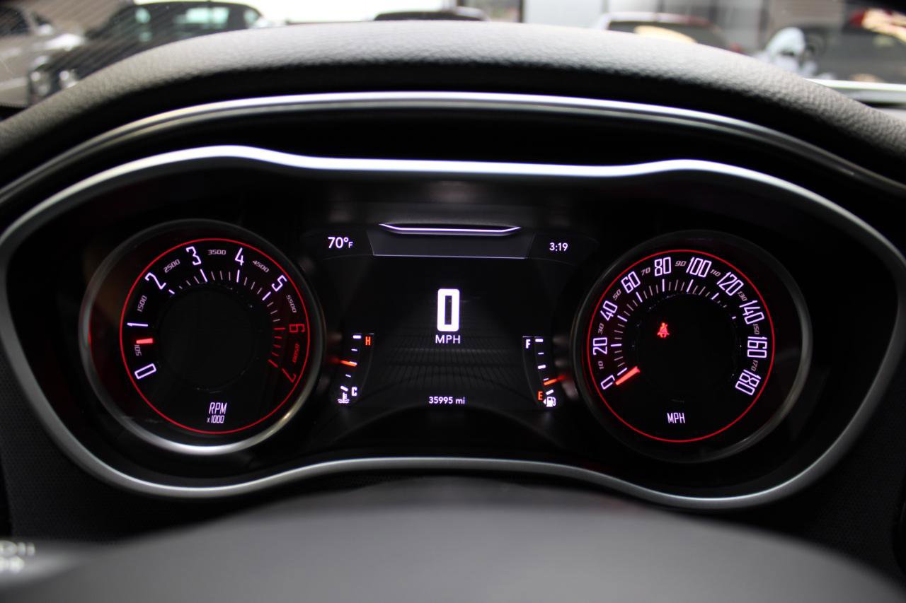 Used 2016 Dodge Challenger R/T Scat Pack w/ Leather Interior Group image 8