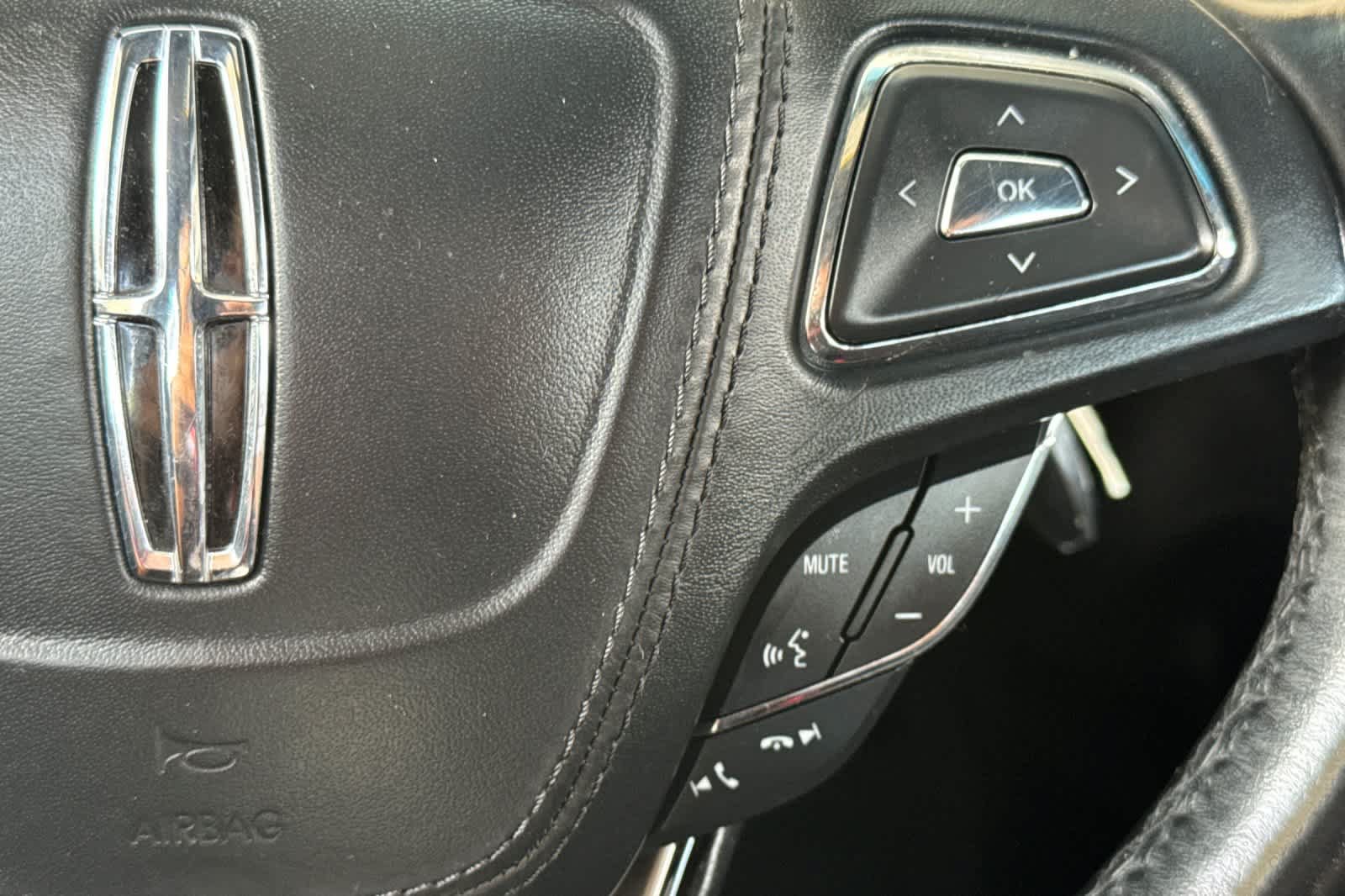 Used 2019 Lincoln MKZ Reserve w/ Reserve Plus Package FWD image 27