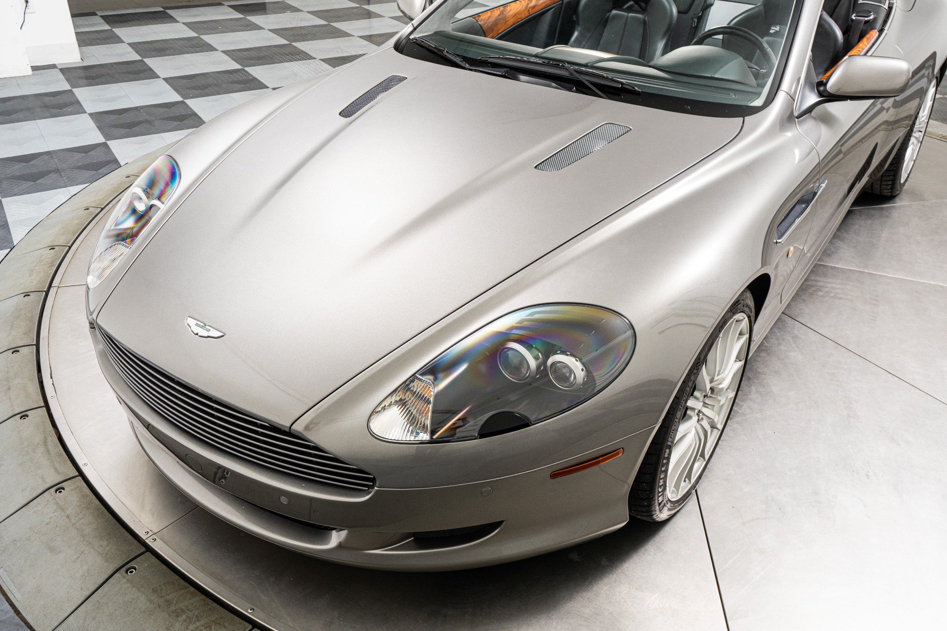 Used 2008 Aston Martin DB9 Volante RWD image 31