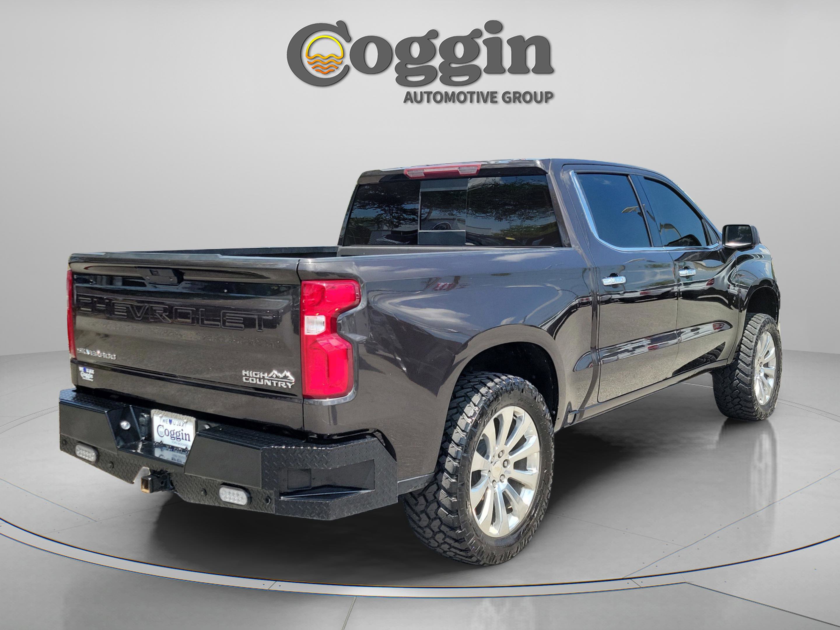 Used 2021 Chevrolet Silverado 1500 High Country AWD/4WD image 3