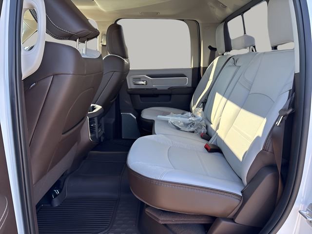 New 2026 RAM 3500 Laramie AWD/4WD image 23