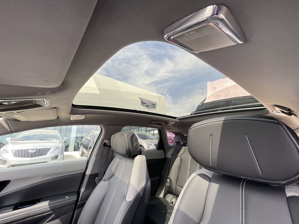 Certified 2025 Cadillac Optiq Luxury 1 AWD/4WD image 17