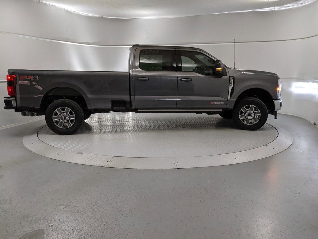 New 2025 Ford F350 Lariat w/ Lariat Ultimate Package image 2