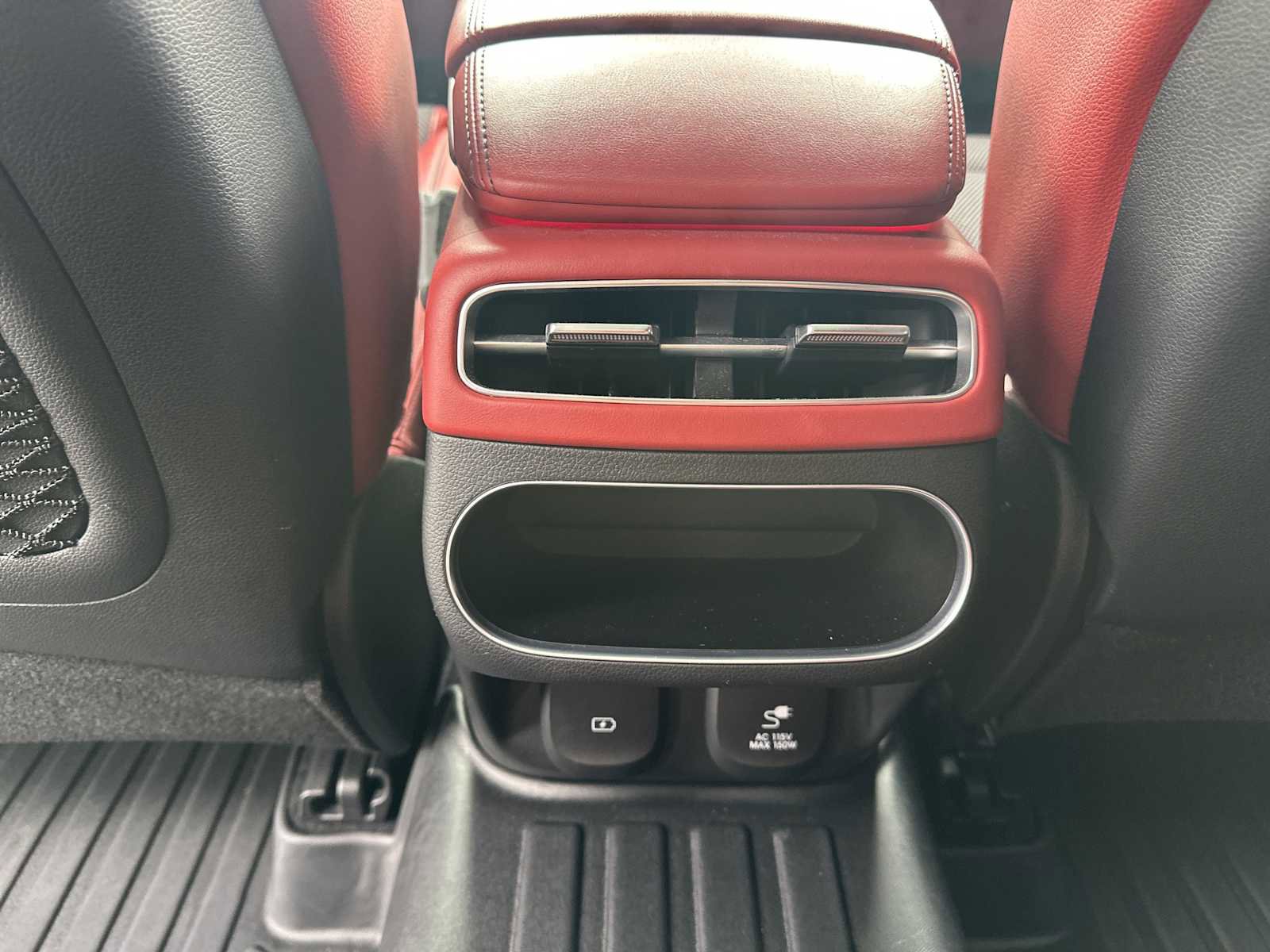 Used 2022 Genesis GV70 2.5T w/ Sport Prestige Package image 27