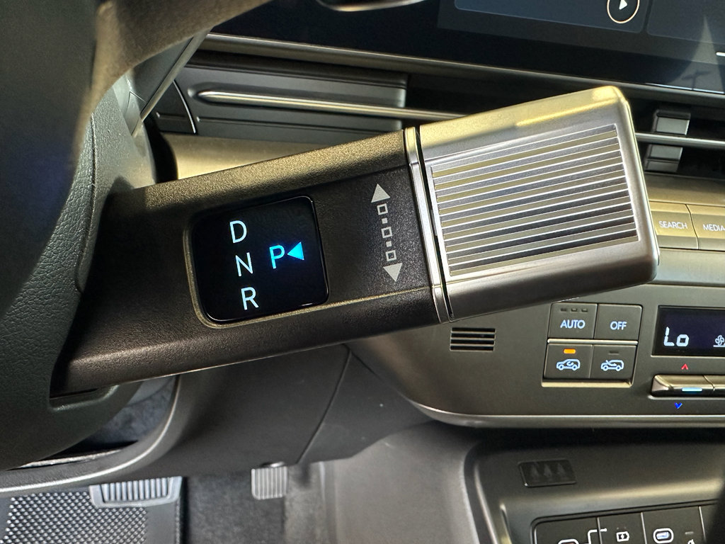 New 2026 Hyundai Kona SEL Premium image 17