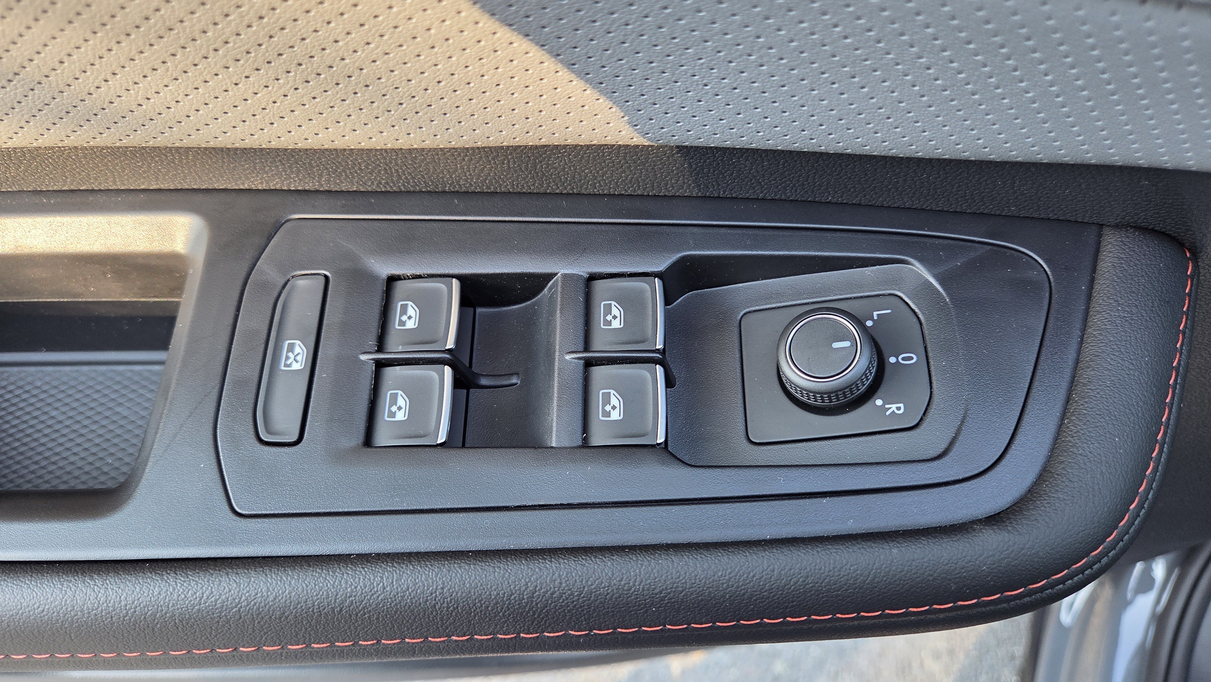 New 2026 Volkswagen Atlas Peak Edition AWD/4WD image 13