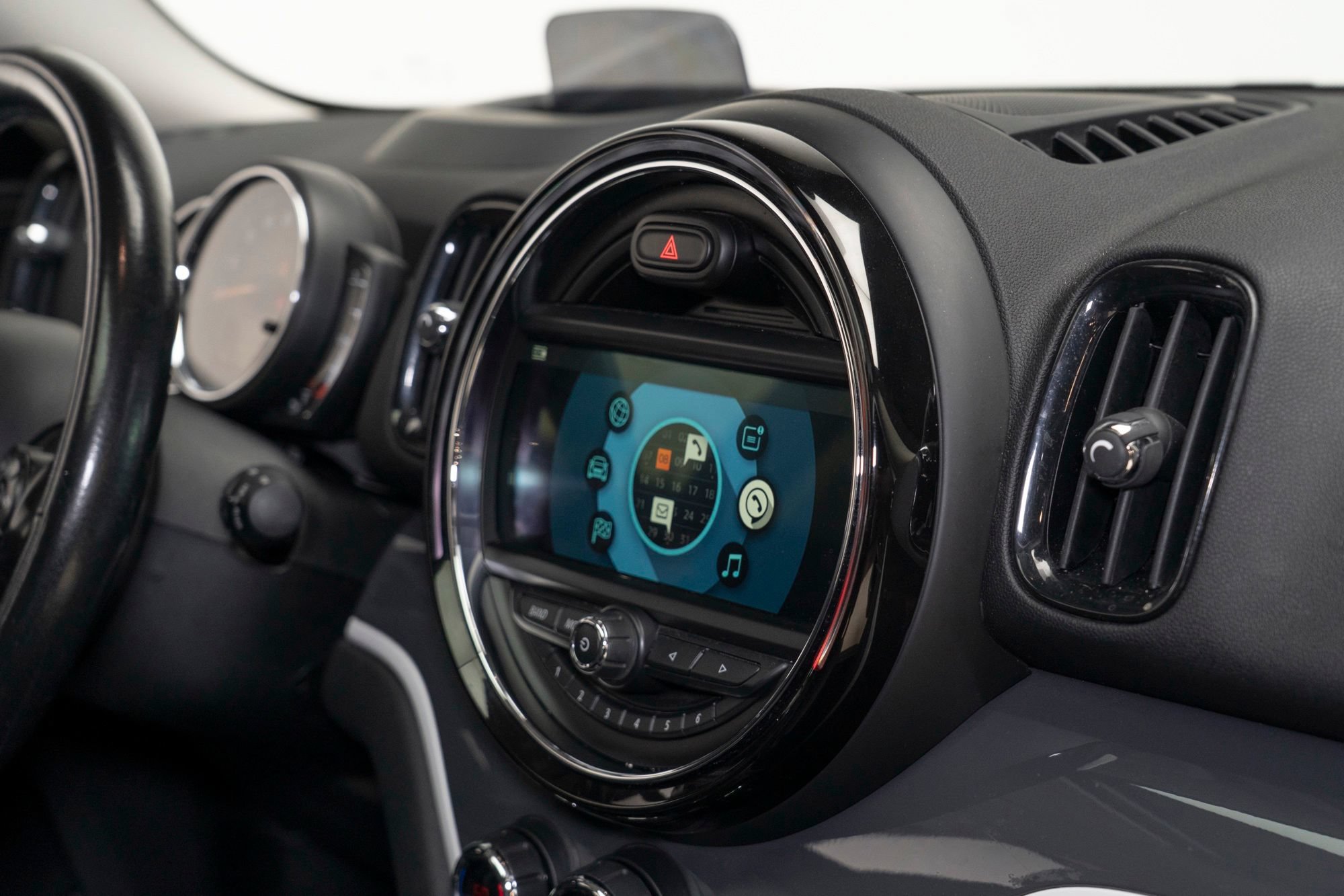 Used 2018 MINI Cooper Countryman S FWD image 31