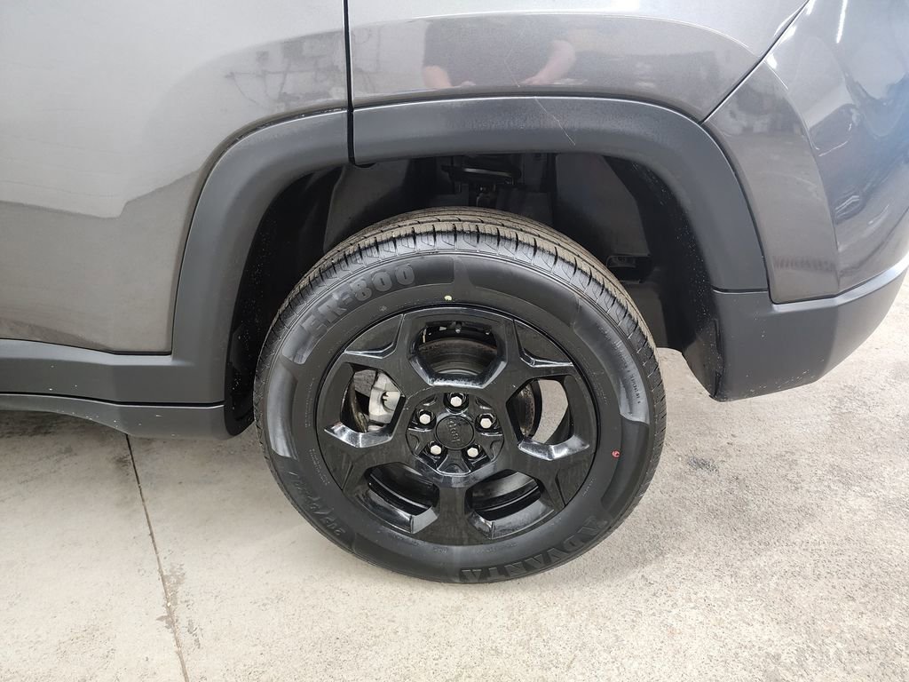 Used 2023 Jeep Compass Trailhawk image 35