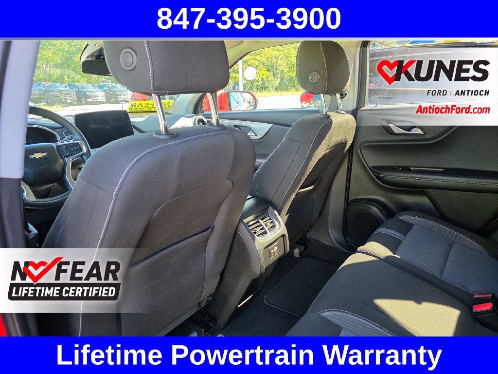 Used 2025 Chevrolet Blazer LT AWD/4WD image 32