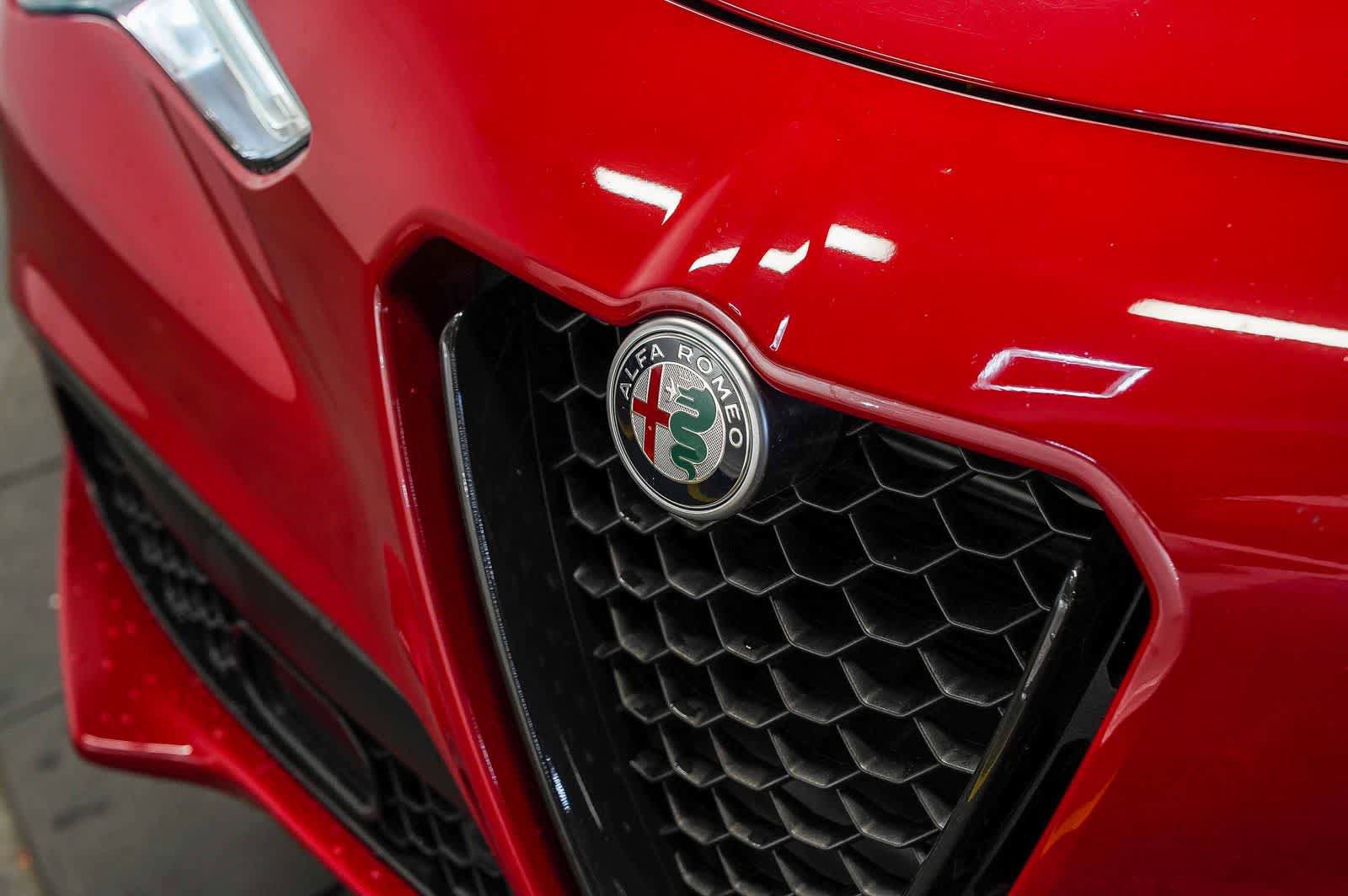 Used 2023 Alfa Romeo Stelvio Sprint RWD image 8