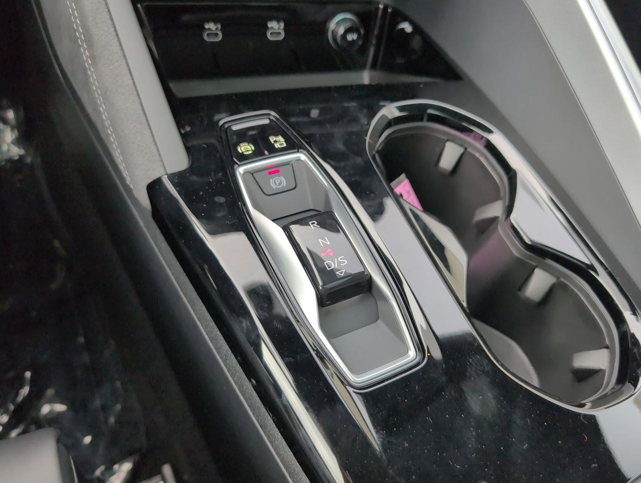 New 2025 Audi SQ5 Prestige image 16