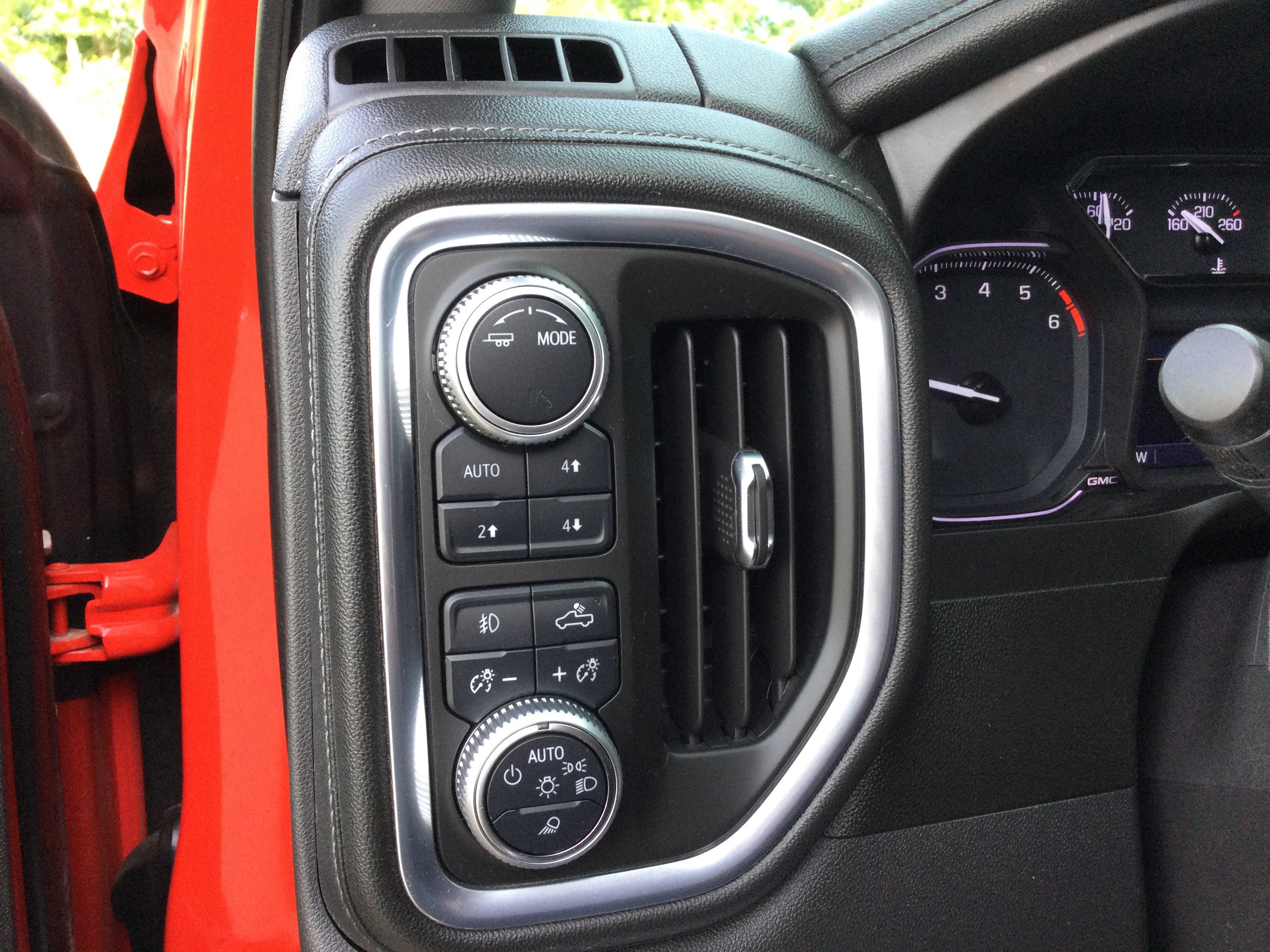 Used 2020 GMC Sierra 1500 SLT w/ X31 Off-Road Package image 10