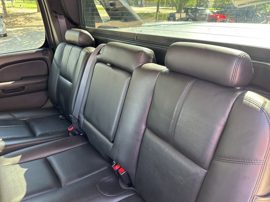 Used 2011 Chevrolet Avalanche LT w/ Texas Edition RWD image 18