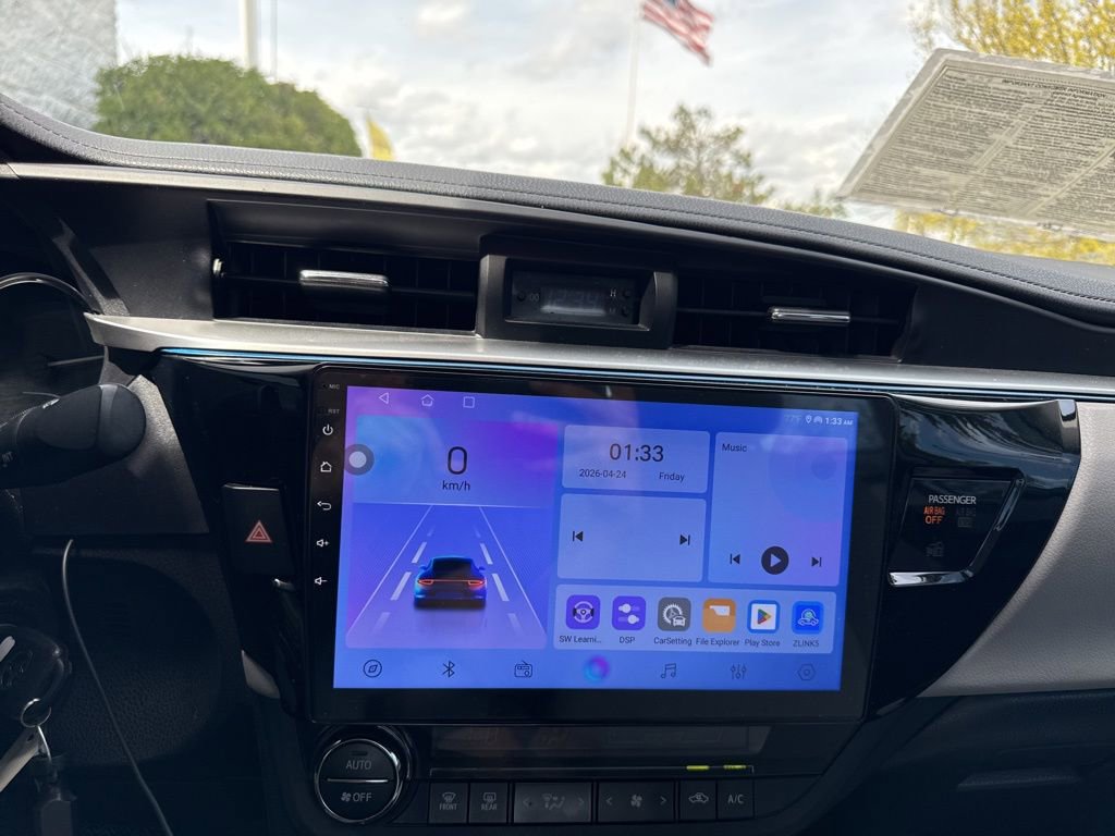 Used 2014 Toyota Corolla LE FWD image 19