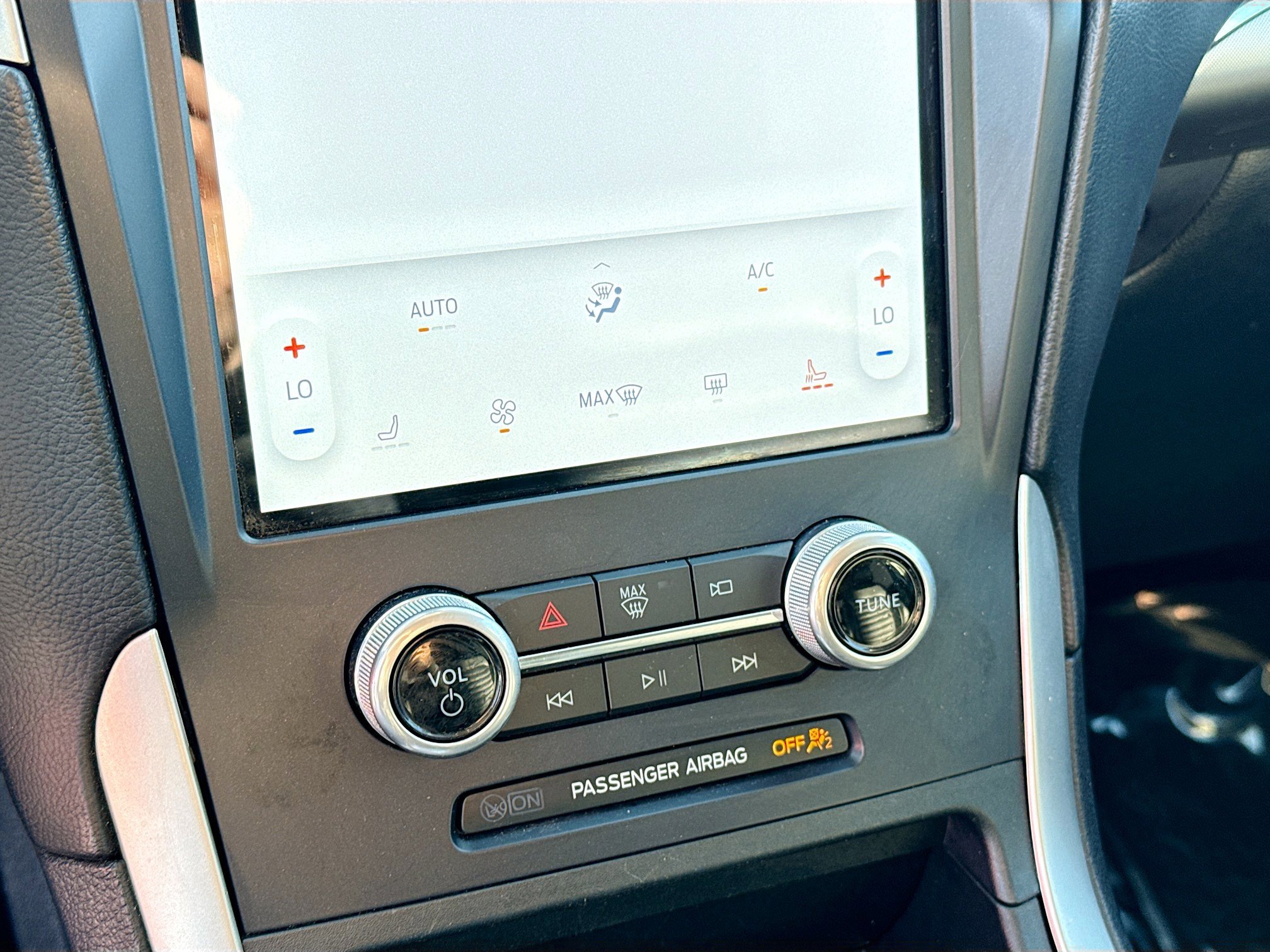 Used 2022 Ford Edge SEL image 33