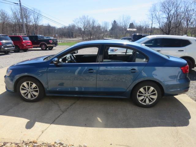 Used 2015 Volkswagen Jetta SE FWD image 4