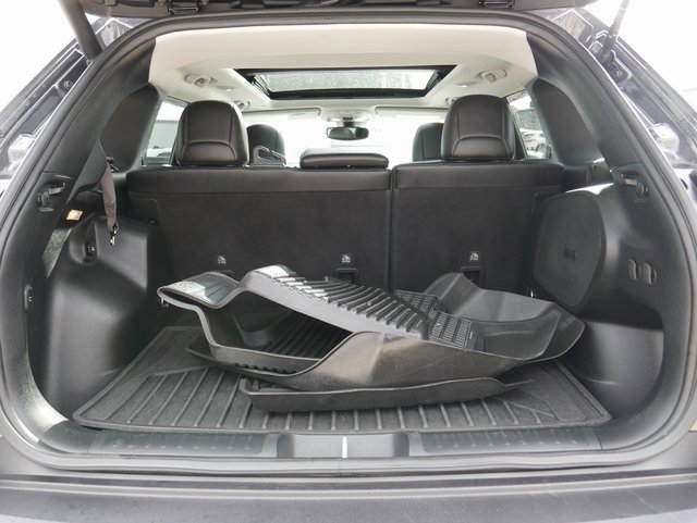 Used 2022 Jeep Cherokee Limited w/ Mopar Interior Package image 11