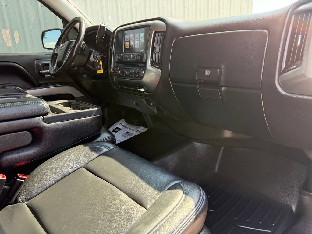 Used 2018 Chevrolet Silverado 1500 LT w/ Texas Edition AWD/4WD image 31