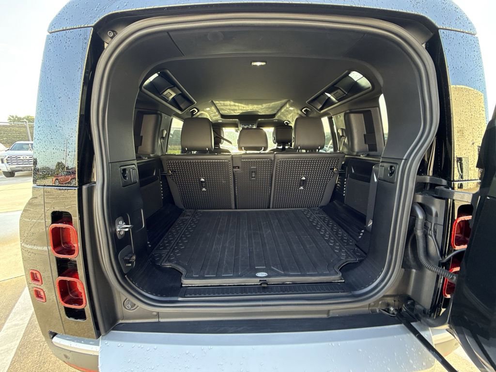 Used 2024 Land Rover Defender 110 S AWD/4WD image 13