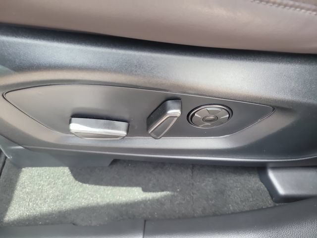 Used 2026 Ford Explorer Platinum RWD image 22