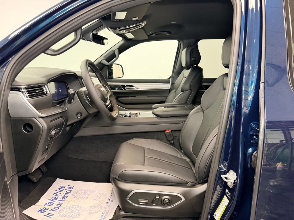 New 2026 Jeep Grand Wagoneer Limited AWD/4WD image 5