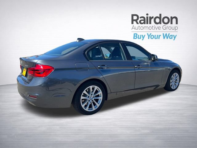 Used 2018 BMW 320i xDrive Sedan AWD/4WD image 7