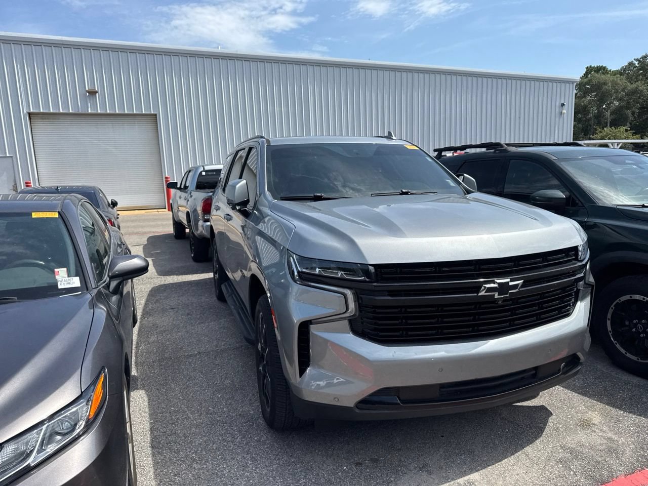 Used 2024 Chevrolet Tahoe RST w/ Luxury Package AWD/4WD image 8
