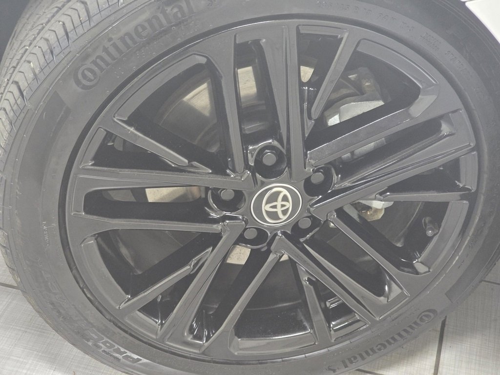 Certified 2025 Toyota Camry SE image 10