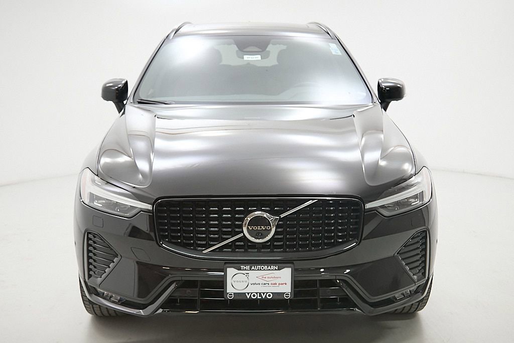 Used 2023 Volvo XC60 B5 Plus w/ Climate Package image 5