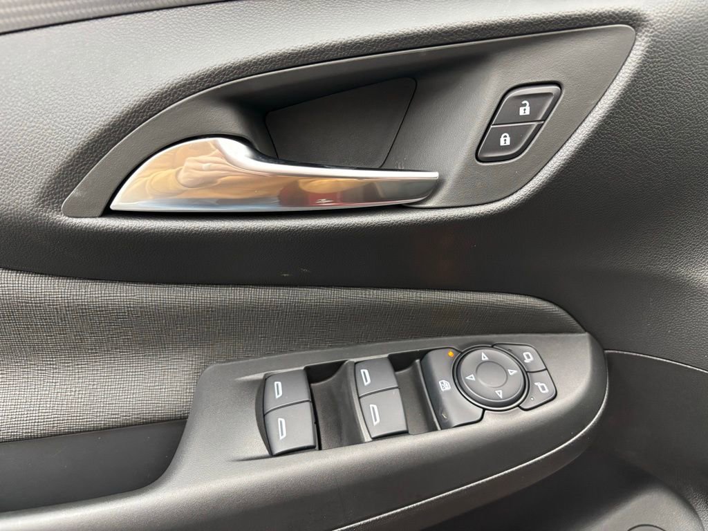 New 2026 Buick Envista Avenir image 18