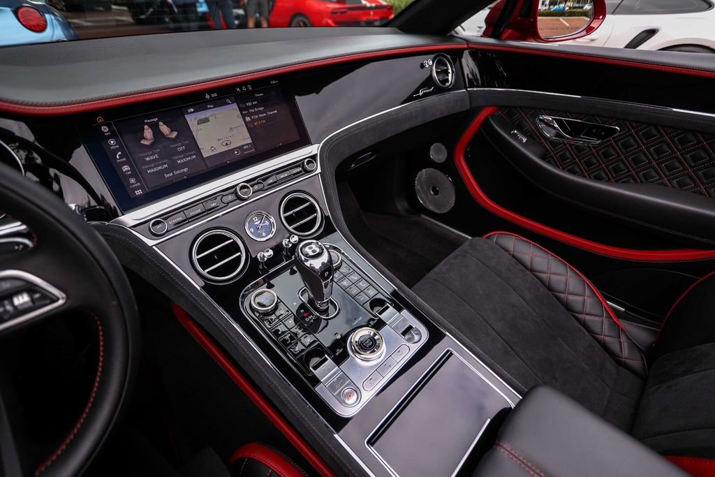 Used 2022 Bentley Continental GT Speed image 32