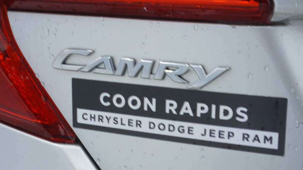 Used 2013 Toyota Camry LE image 19