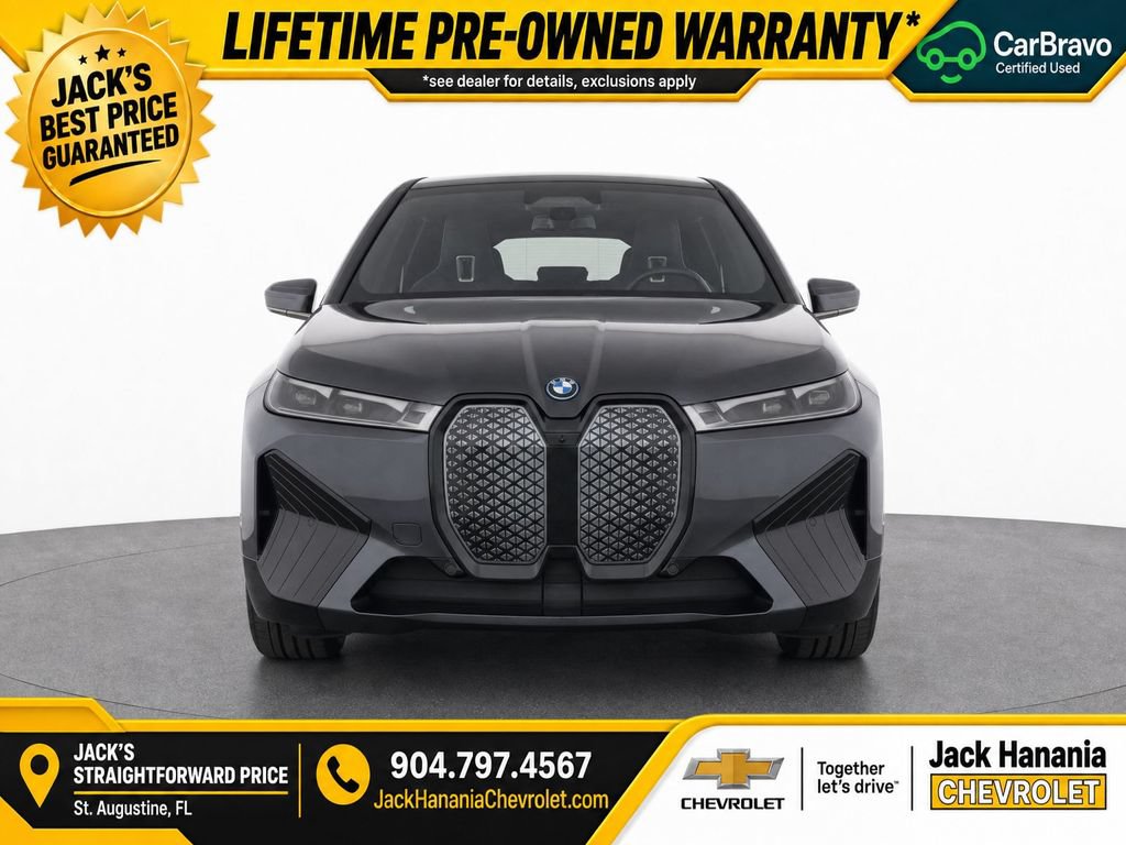 Used 2023 BMW iX xDrive50 w/ Sport Package AWD/4WD image 7