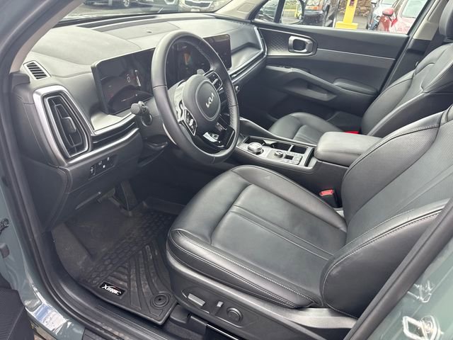 Certified 2025 Kia Sorento EX w/ EX Panoramic Sunroof Package image 7