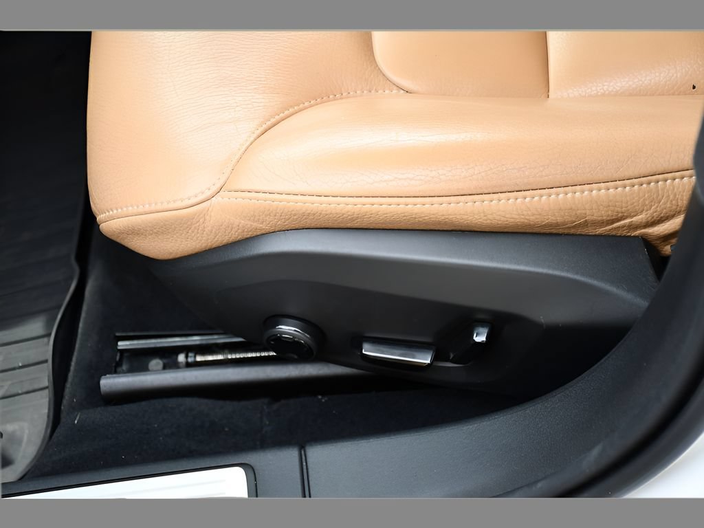 Used 2018 Volvo S90 T5 Momentum w/ Convenience Package FWD image 34