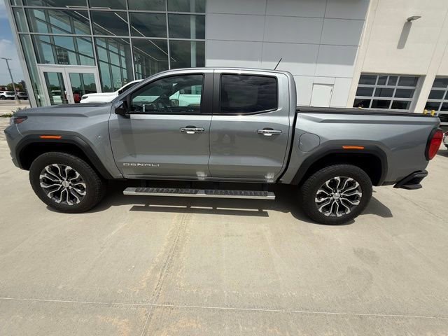 Used 2024 GMC Canyon Denali AWD/4WD image 6