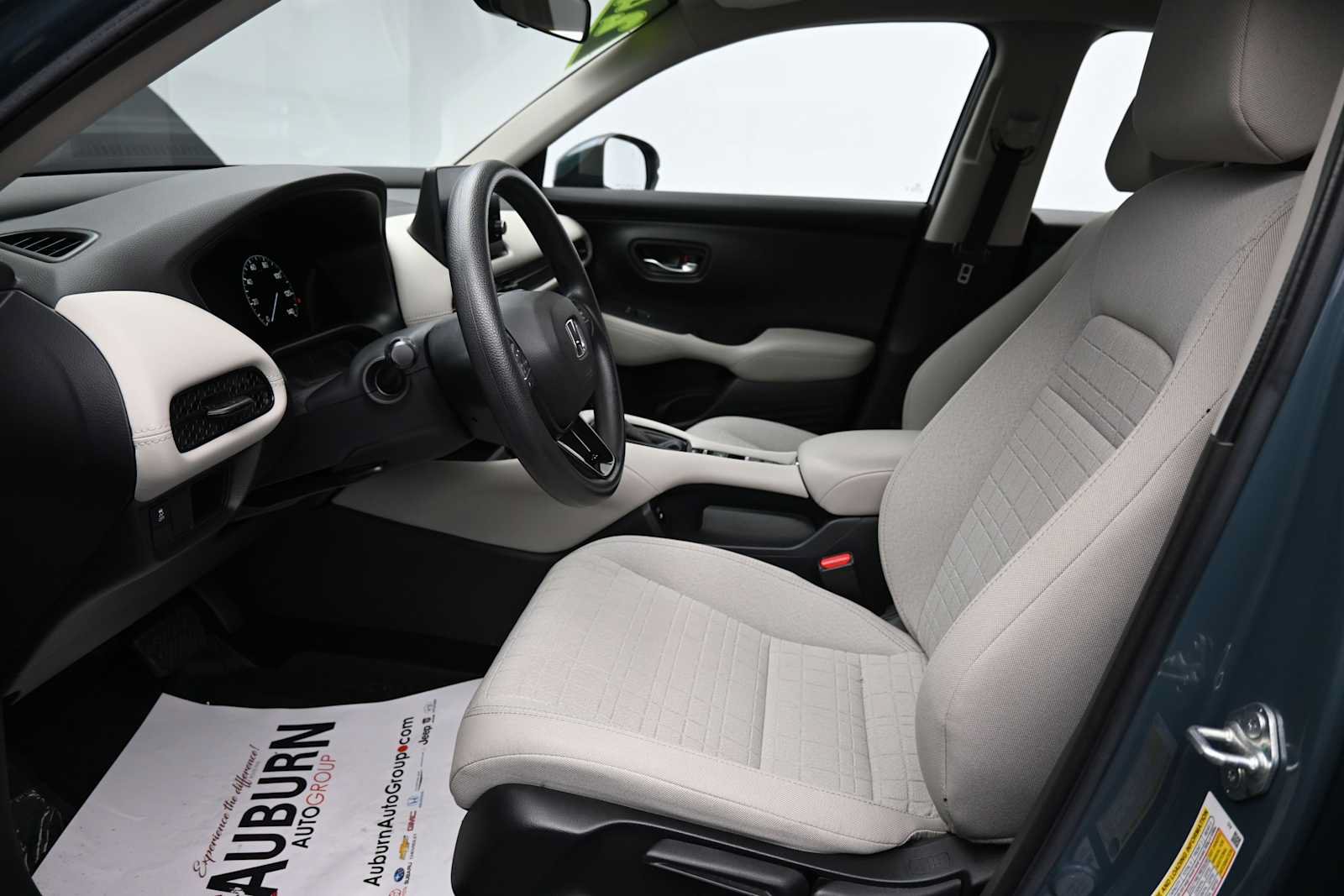 Used 2024 Honda HR-V LX image 12