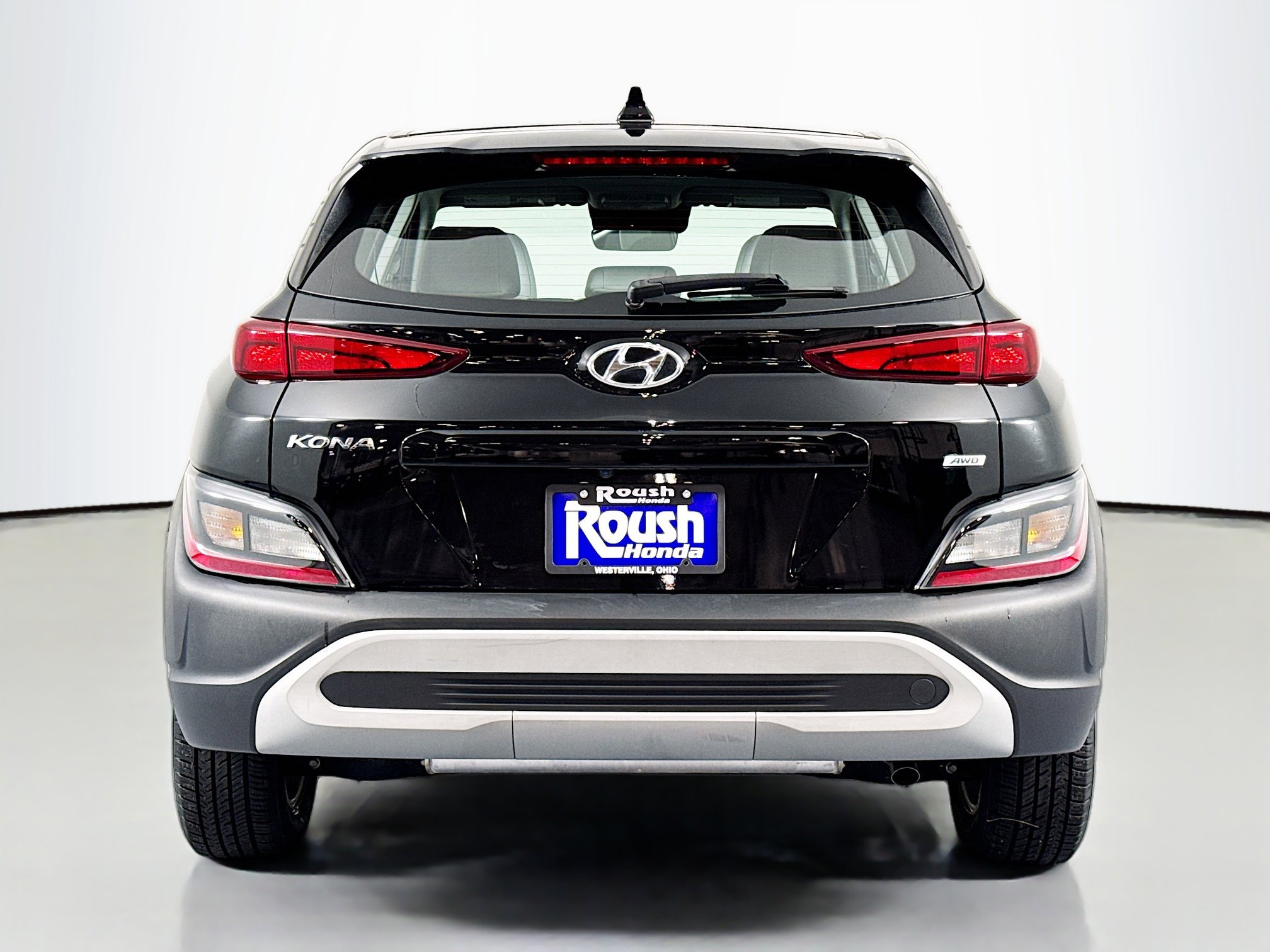 Used 2022 Hyundai Kona SE image 6