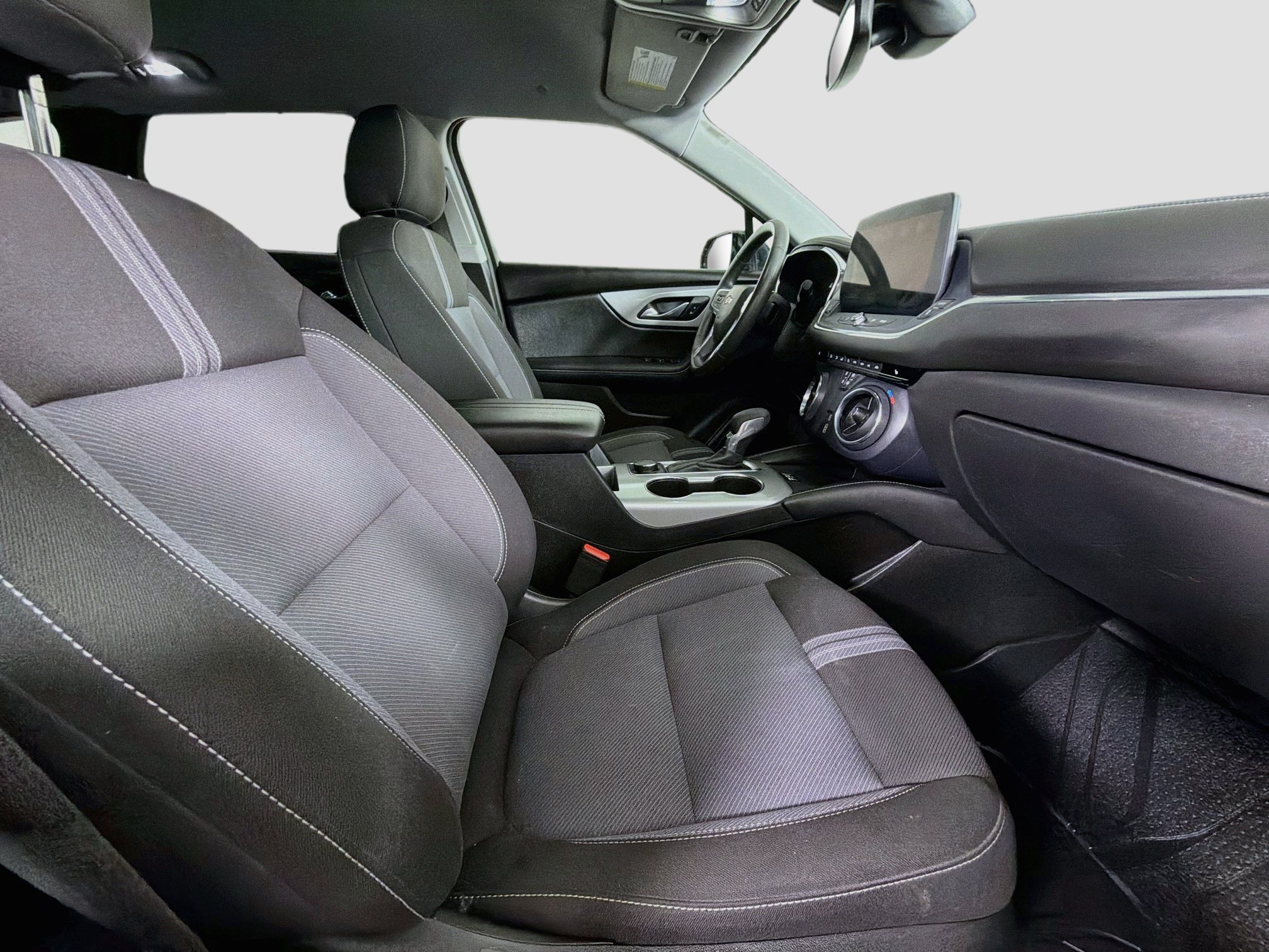 Used 2023 Chevrolet Blazer LT w/ Convenience Package FWD image 30